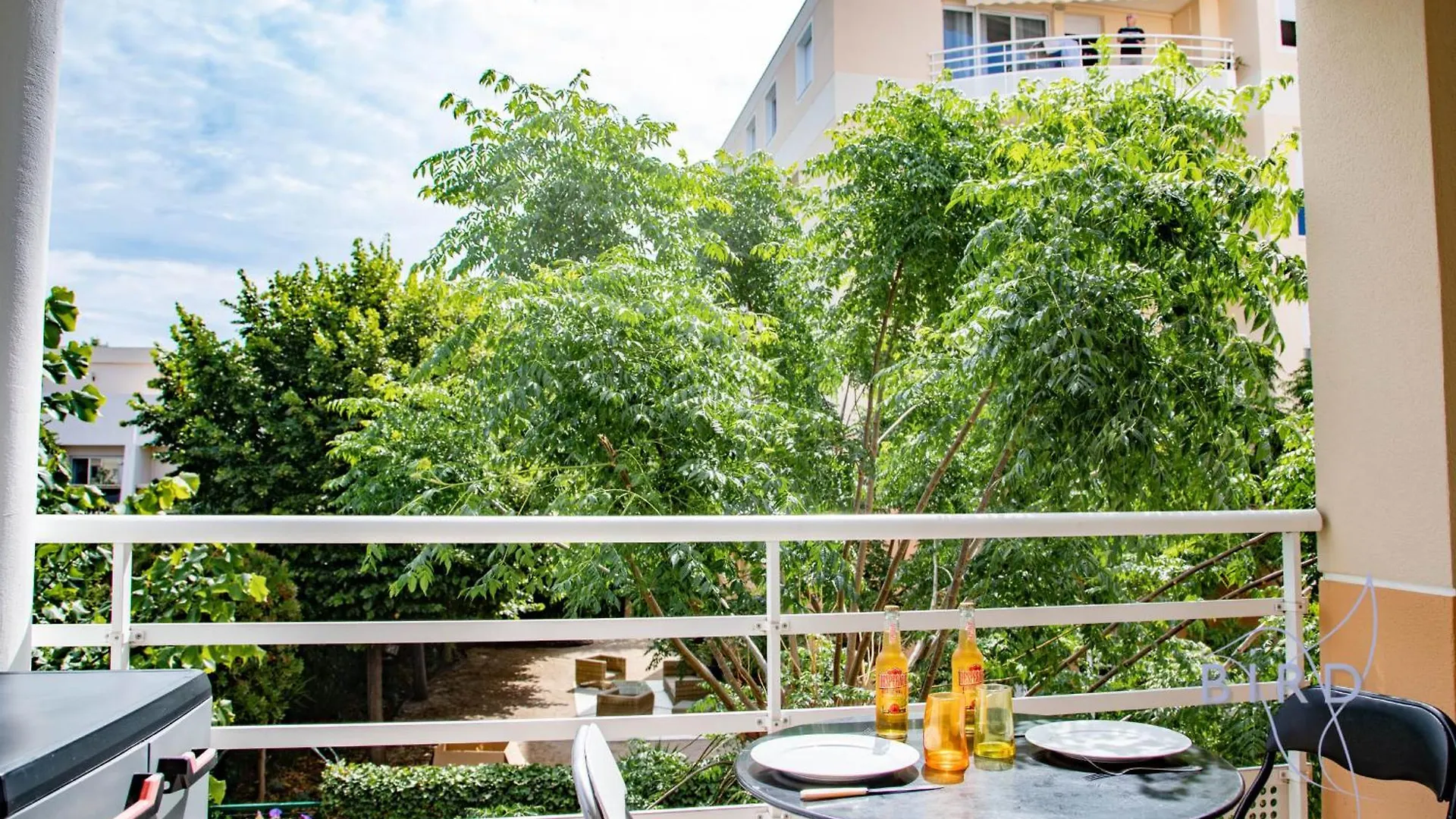 Walk To Beach With Ac And Swimpool Cagnes-sur-Mer Apartamento