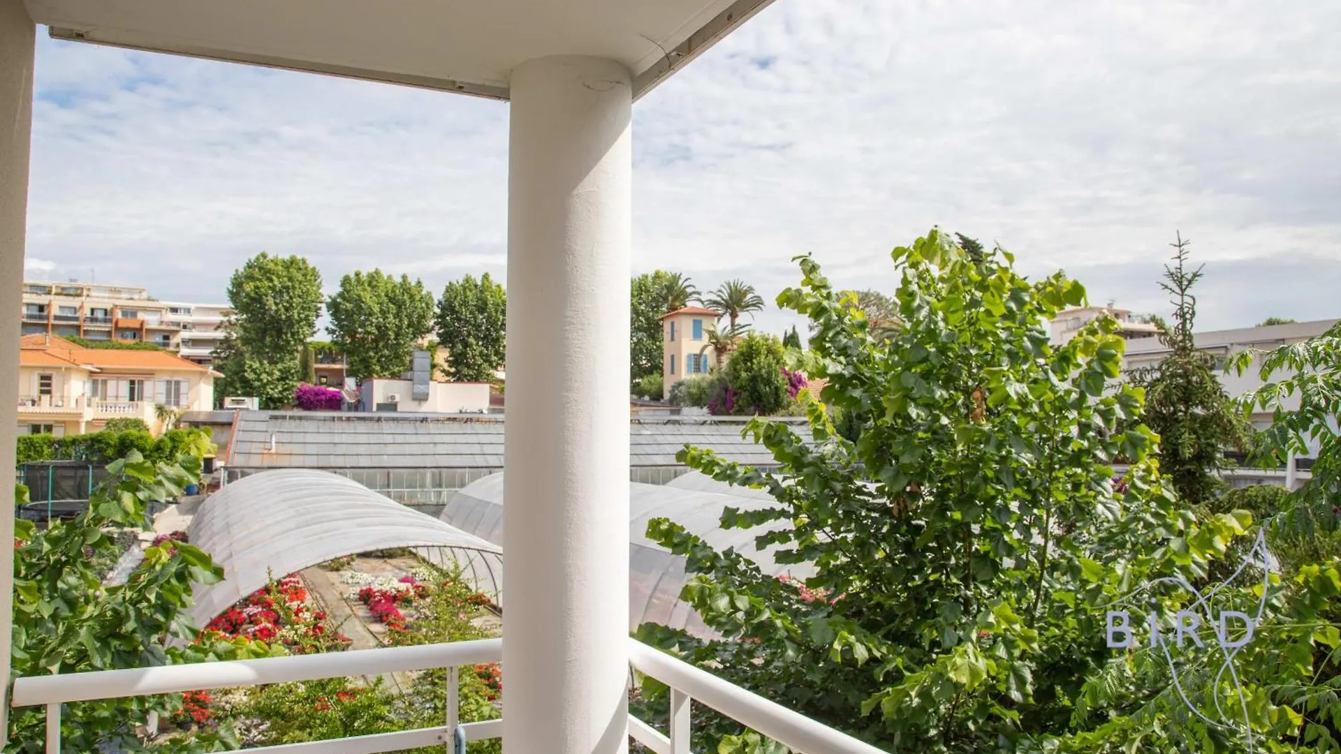 Walk To Beach With Ac And Swimpool Cagnes-sur-Mer Apartamento